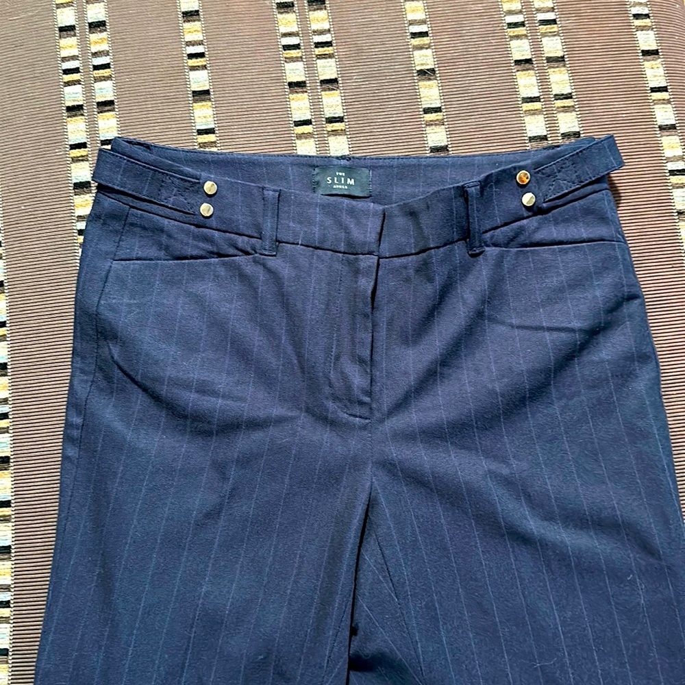 White House Black market superstretch navy striped slim ankle.